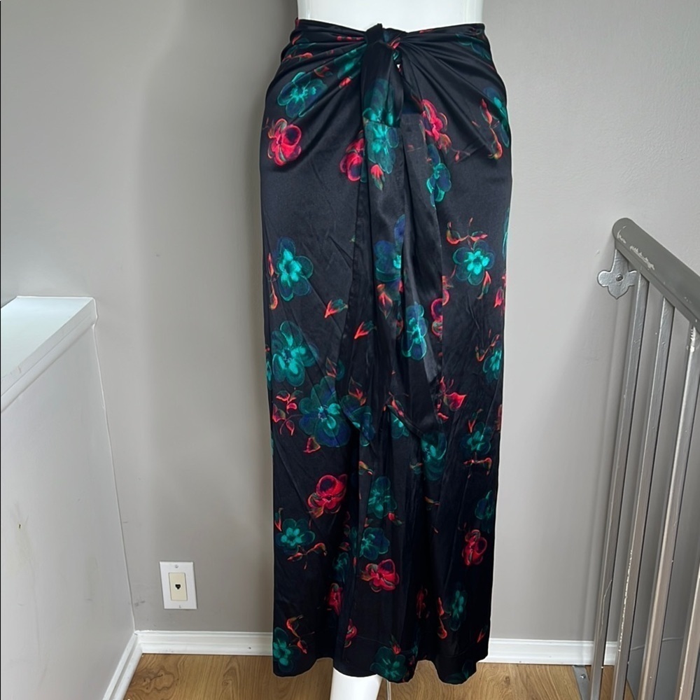 Ganni Sz 32 / US 0 Floral Print 100%Silk Pull On Tie Front Skirt - New with Tags